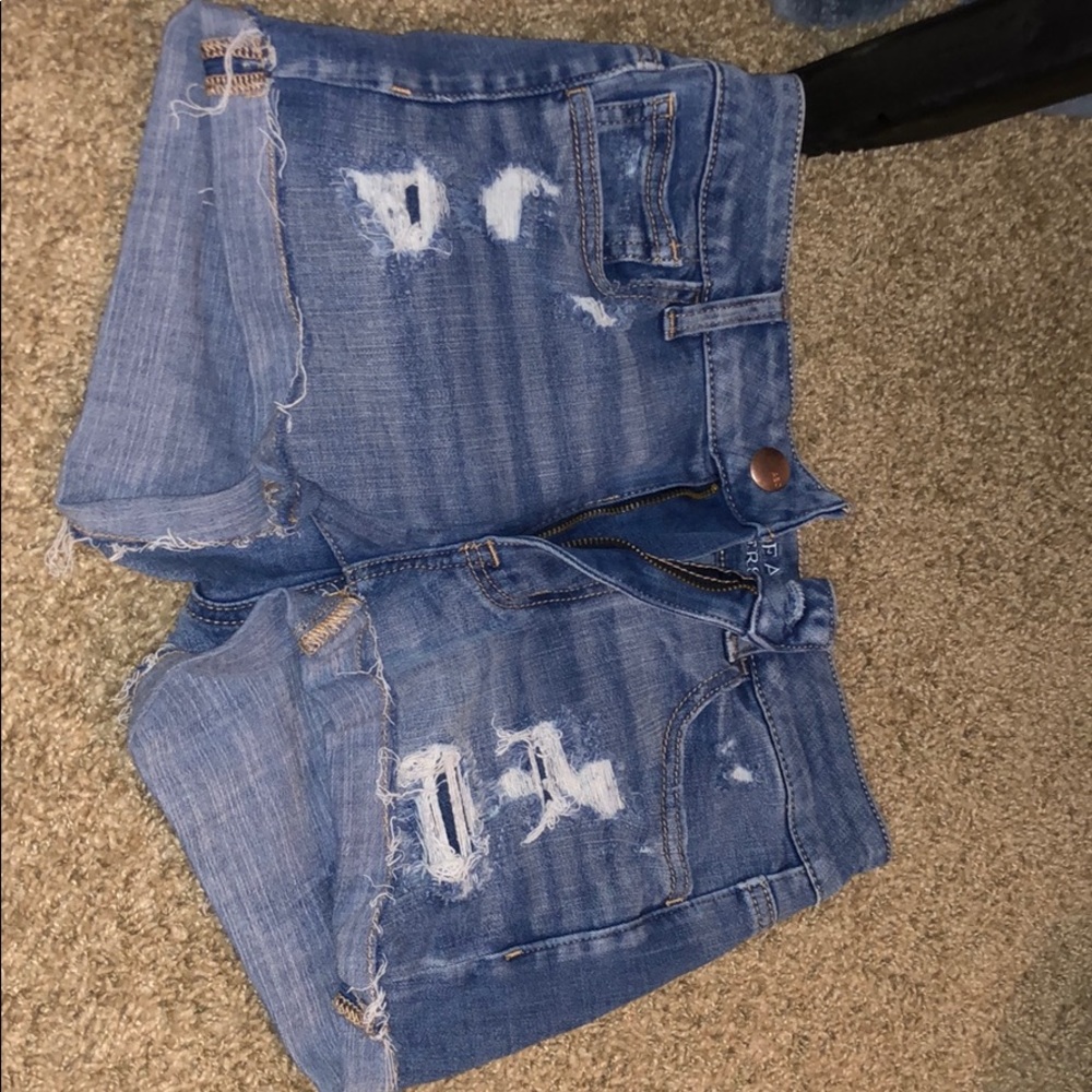 hi-rise AEO shorties